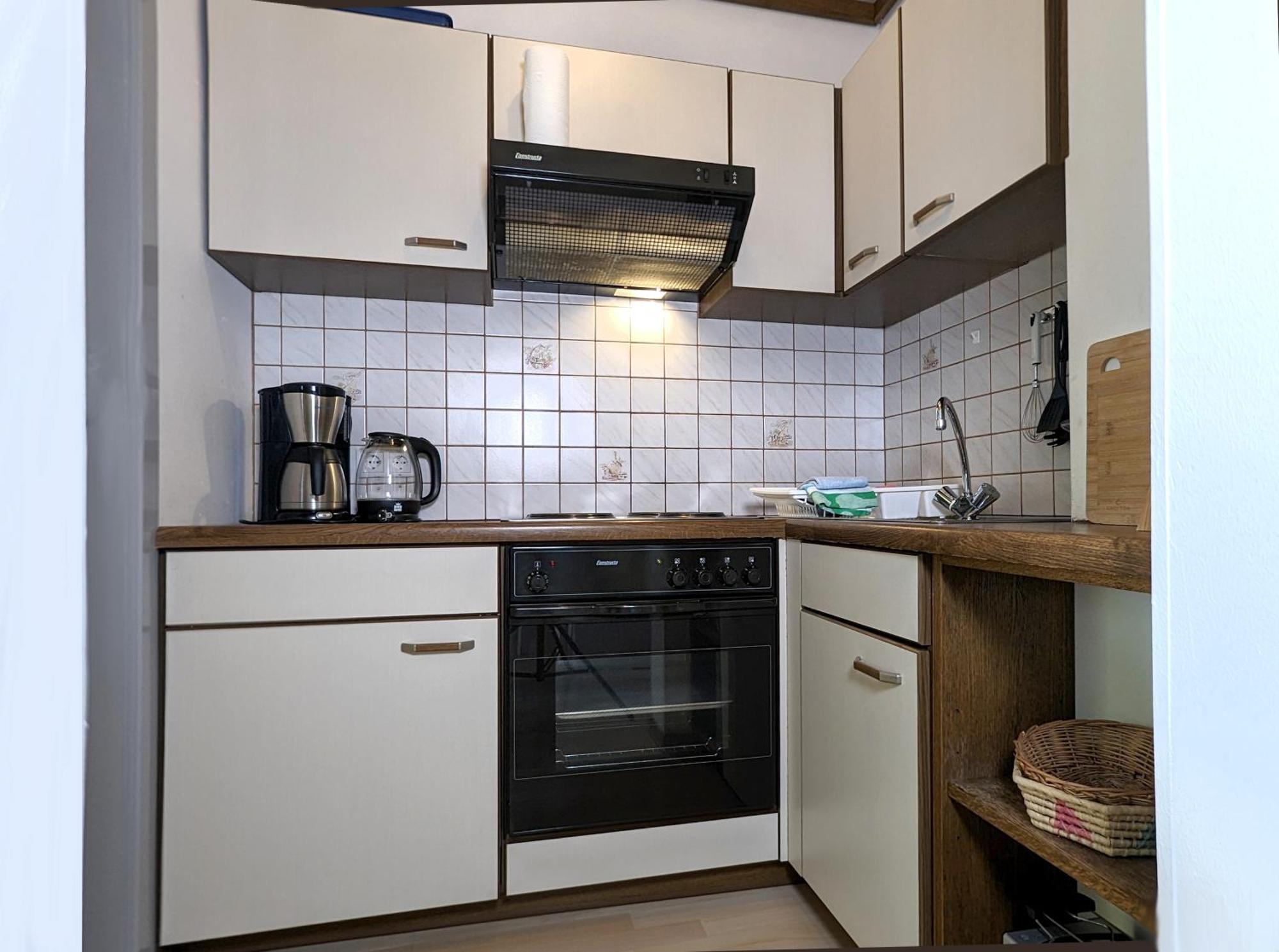 Ferienwohnung Edeltraud, Fusslaeufig Zum See Und 20 Minuten Vom Skigebiet Entfernt Döbriach Exterior foto